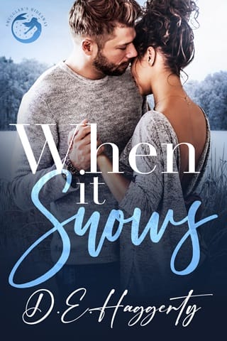 When It Snows (Smuggler’s Hideaway #2.5)