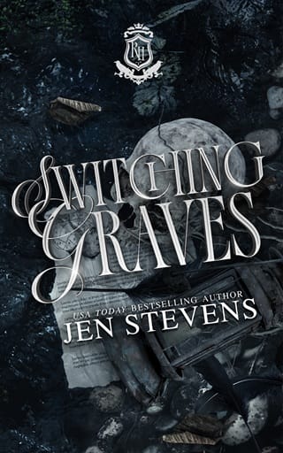 Switching Graves (Ravenshurst University Duet #1)