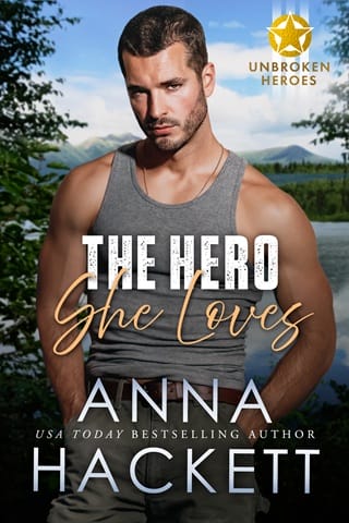 The Hero She Loves (Unbroken Heroes #5)