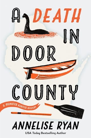 A Death in Door County (Monster Hunter Mysteries #1)