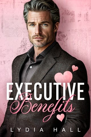 Executive Benefits (Holiday Hearts #4)