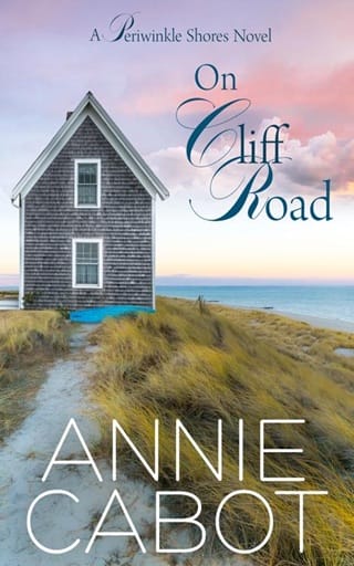 On Cliff Road (Periwinkle Shores #3)