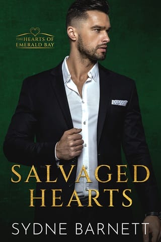 Salvaged Hearts (The Hearts Of Emerald Bay #1)
