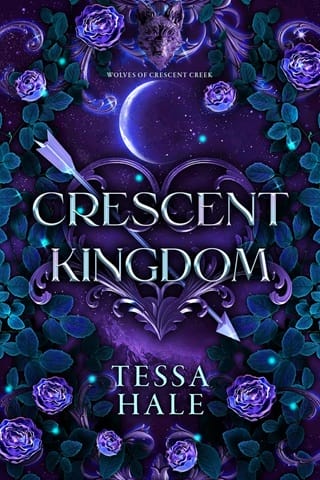 Crescent Kingdom (The Wolves of Crescent Creek #1)