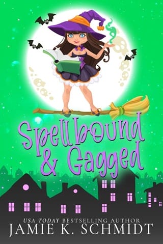 Spellbound and Gagged (Grimm Mawr #4)