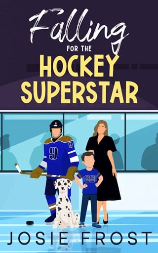 Falling for the Hockey Superstar