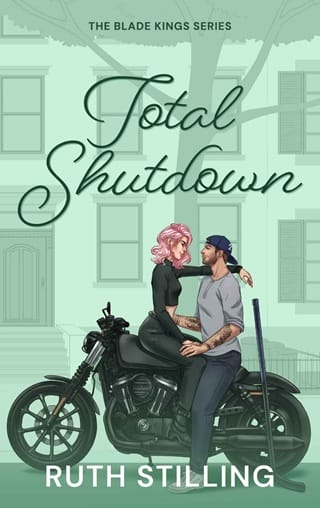 Total Shutdown (The Blade Kings #2)