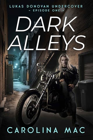 Dark Alleys (Lukas Donovan: Undercover #1)