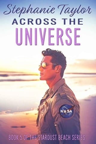 Across the Universe (Stardust Beach #5)