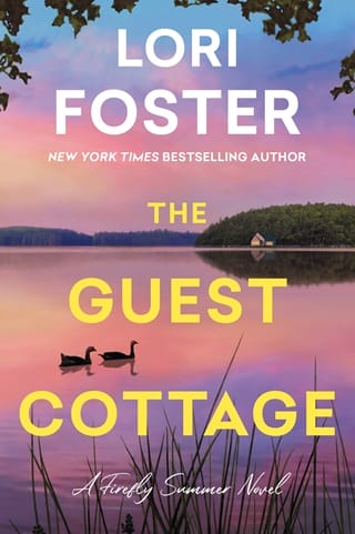 The Guest Cottage (Firefly Summer #1)