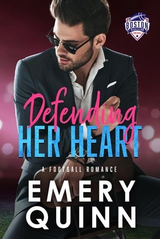 Defending her Heart (Boston Revolutions Football #2)