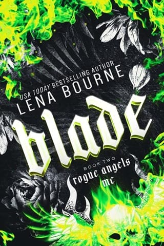 Blade (Rogue Angels MC, #2)