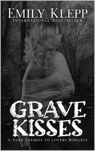 Grave Kisses (Graveyard of Hearts Collection #1)