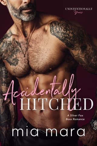 Accidentally Hitched (Unintentionally Yours #1)